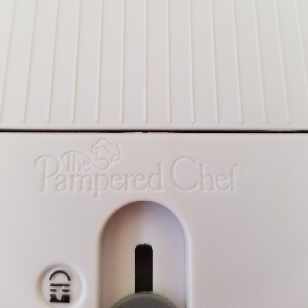 Pampered Chef Simple Slicer - NIB - Picture 4 of 9